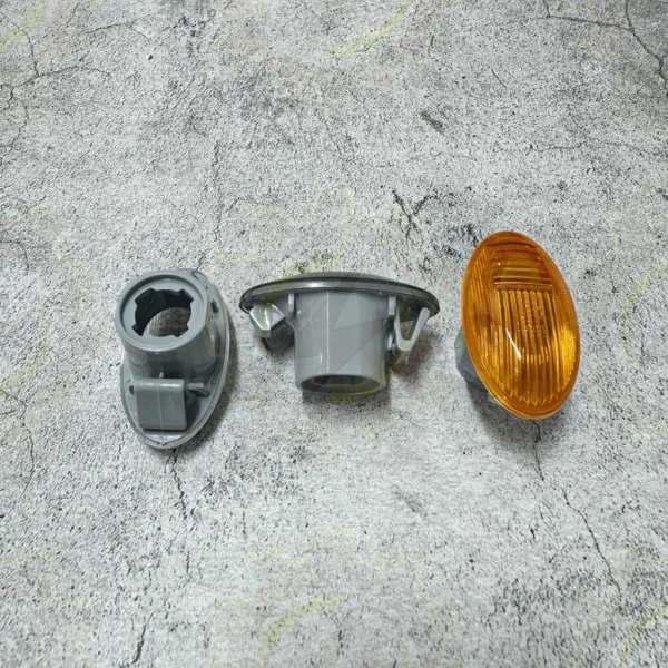 my-11134207-820lg-mjkqxyloe77o8b.webp Random Perodua Fender Turn Signal Lamp Cover